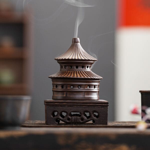 Elegant Ceramic Pagoda Incense Burner for Aromatherapy - Image 4